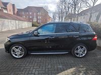 Gebraucht Mercedes ML350 258 PS (189 kW) 2014 Schwarz SUV