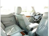 Gebraucht Mercedes 220 150 PS (110 kW) 1992 Weiß Coupé