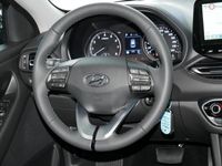 gebraucht Hyundai i30 1.5 TGDI DCT Trend Navi Carplay Kamera LAGER