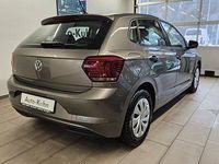 Gebraucht VW Polo Comfortline 75 PS (55 kW) 2018 Grau Kleinwagen