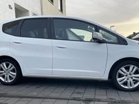 gebraucht Honda Jazz 1.4 i-V-TEC TÜV neu 2. Hand / Weiß