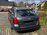 Gebraucht Toyota Avensis Executive 129 PS (94 kW) 2006 Grau Kombi