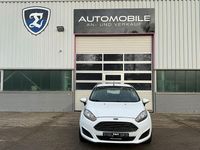 Gebraucht Ford Fiesta Trend 80 PS (58 kW) 2013 Weiß Kleinwagen