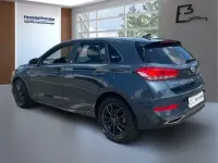 Gebraucht Hyundai i30 Intro Edition 159 PS (116 kW) 2021 Teal blue / met Limousine