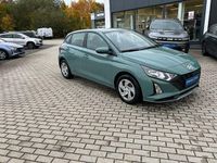 Neu Hyundai i20 Select 79 PS (58 kW) 2025 Grün Kleinwagen