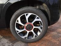 Gebraucht Fiat 500L Lounge 95 PS (69 kW) 2016 Schwarz Van / Kleinbus