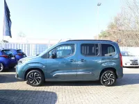 Gebraucht Toyota Proace Verso Basis 131 PS (96 kW) 2024 Grün Kombi