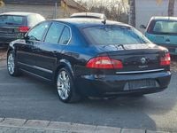 Gebraucht Skoda Superb Elegance 170 PS (125 kW) 2010 Schwarz Limousine