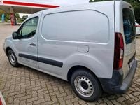 Gebraucht Peugeot Partner 99 PS (72 kW) 2018 Silber Van / Kleinbus