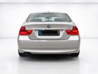 Usado BMW 320 150 HP (110 kW) 2006 Prateado Sedan