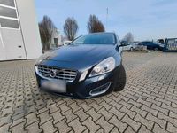 Gebraucht Volvo V60 163 PS (119 kW) 2011 Schwarz Kombi