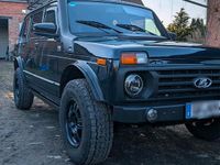 Gebraucht Lada niva 83 PS (61 kW) 2023 Grün SUV