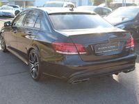 Gebraucht Mercedes E400 AMG 333 PS (244 kW) 2013 Schwarz Limousine