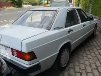 Gebraucht Mercedes 190 75 PS (55 kW) 1992 Weiß Limousine