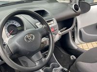 Gebraucht Toyota Aygo 68 PS (50 kW) 2007 Grau Kleinwagen