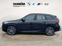 Gebraucht BMW X1 M Sport 163 PS (119 kW) 2023 Saphirschwarz metallic SUV