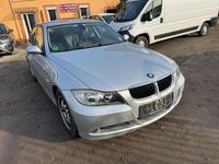 Gebraucht BMW 318 Sport Line 129 PS (94 kW) 2007 Grau Limousine