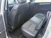 Gebraucht Mercedes A180 116 PS (85 kW) 2011 Polarsilber  metalliclack Kleinwagen