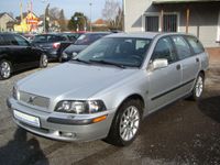 Gebraucht Volvo V40 122 PS (89 kW) 2001 Silber metallic Kombi