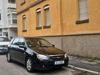 Gebraucht Kia Cerato 140 PS (102 kW) 2004 Schwarz Kleinwagen