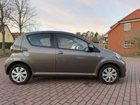 Gebraucht Toyota Aygo Cool 68 PS (50 kW) 2012 Braun Kleinwagen