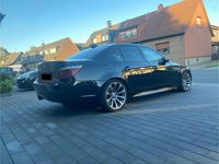 Gebraucht BMW 550 367 PS (269 kW) 2007 Schwarz Limousine