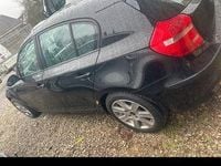 Gebraucht BMW 116 122 PS (89 kW) 2008 Schwarz Kleinwagen