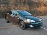 Gebraucht Opel Astra Sport 125 PS (91 kW) 2012 Schwarz Limousine