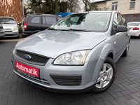 Gebraucht Ford Focus Trend 101 PS (74 kW) 2005 Silber Limousine