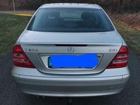 Gebraucht Mercedes 200 121 PS (88 kW) 2003 Silber Limousine
