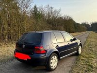 Gebraucht VW Golf IV 75 PS (55 kW) 2000 Blau Kleinwagen