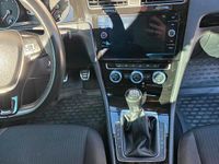 Gebraucht VW Golf VII 131 PS (96 kW) 2018 Schwarz Kombi