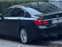 Gebraucht BMW 740 Performance 306 PS (225 kW) 2011 Schwarz Limousine