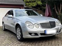 Gebraucht Mercedes E200 136 PS (100 kW) 2007 Silber Limousine