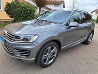 Gebraucht VW Touareg Exclusive 262 PS (192 kW) 2016 Grau SUV