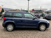 Gebraucht Skoda Yeti Plus Edition 105 PS (77 kW) 2011 Pacificblau SUV