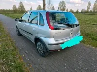 Gebraucht Opel Corsa 75 PS (55 kW) 2004 Silber Kleinwagen