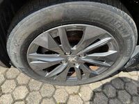 Gebraucht Peugeot e-208 Allure 100 kW (136 PS) 2021 Lack gelb faro/typ aussenverkleidung met (metallic) Kleinwagen