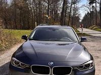 Gebraucht BMW 318 143 PS (105 kW) 2013 Grau Limousine