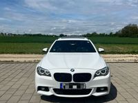 gebraucht BMW 530 d XDrive M-Paket Shadow *Panorama*Head Up*