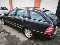 Gebraucht Mercedes C180 143 PS (105 kW) 2002 Silber Kombi
