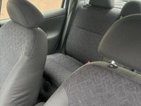 Gebraucht Ford Mondeo 130 PS (95 kW) 1998 Grau Limousine