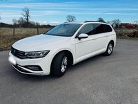 Gebraucht VW Passat 150 PS (110 kW) 2020 Weiß Kombi