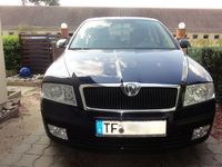 gebraucht Skoda Octavia II, 2.0 FSI, 150 PS Limousine in blau