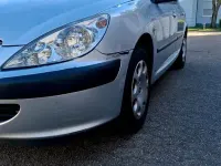 Gebraucht Peugeot 307 Sport 109 PS (80 kW) 2002 Silber Limousine