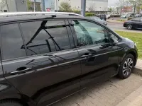 Gebraucht VW Touran Active 150 PS (110 kW) 2021 Schwarz Van / Kleinbus