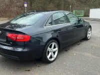 Gebraucht Audi A4 150 PS (110 kW) 2015 Blau Limousine