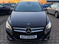 Gebraucht Mercedes B220 Urban 177 PS (130 kW) 2017 Orientbraun Van / Kleinbus