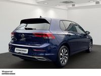 Gebraucht VW Golf VIII Active 116 PS (85 kW) 2022 Blau Limousine