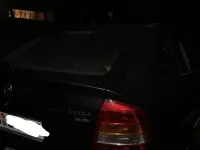 Używany Opel Astra 125 KM (91 kW) 2000 Czarny Sedan/Limuzyna